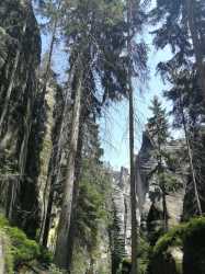 SZKLARSKA POREBA 2026 - Poczuj Ducha Gór i odwiedź z nami Szwejka. Kolonia 7-13 lat, obóz 14-18 lat.